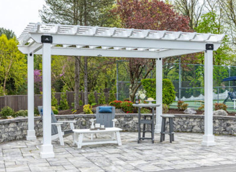 hollander-vinyl-pergola